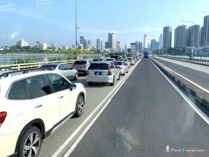 Singapore-Johor Crossing: Best Time to Go Shopping in Johor Bahru