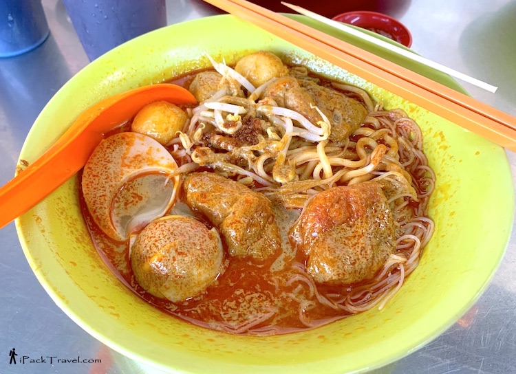 Tampoi Laksa (淡杯叻沙): Curry Laksa