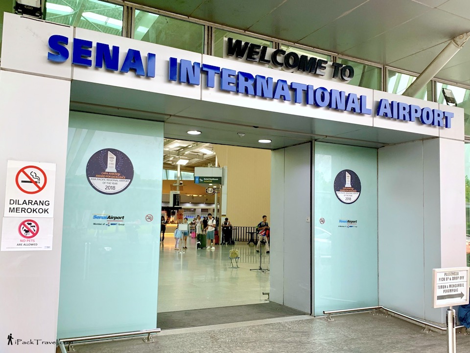 AA1 Senai Airport Bus: Senai International Airport Entrance