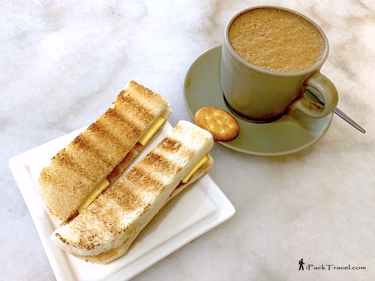 Pontian Coffee 9 (笨珍亚九咖啡): Butter-kaya toasts with black coffee