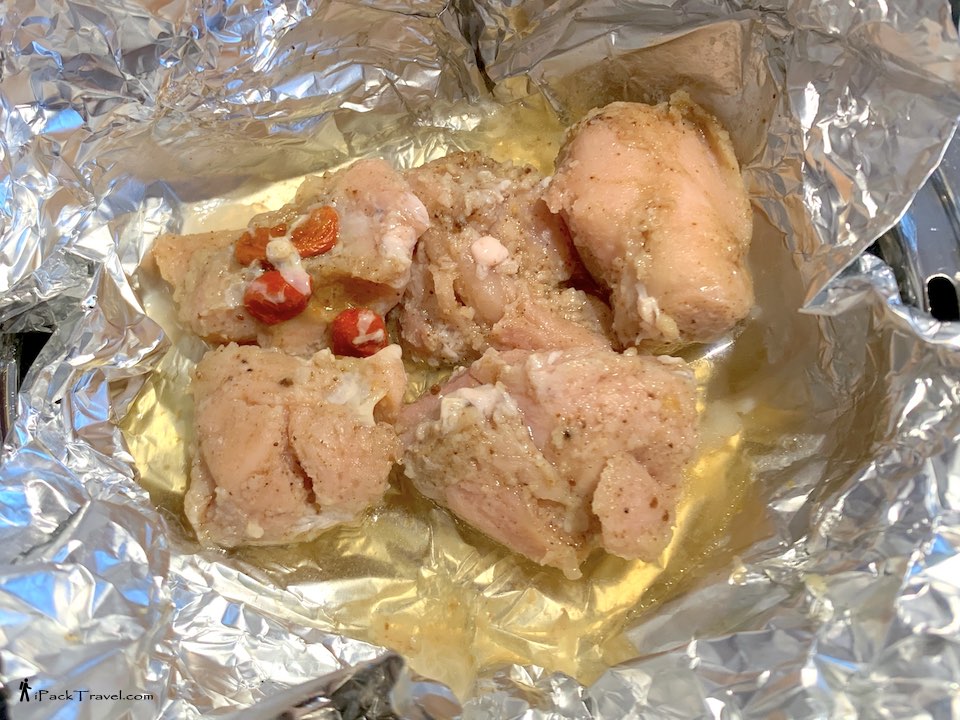 B.O.D 包栈: Herbal Chicken Thigh (养生药膳鸡)