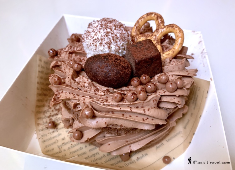 En Cakes & Pastries: Dark Chocolate Cake