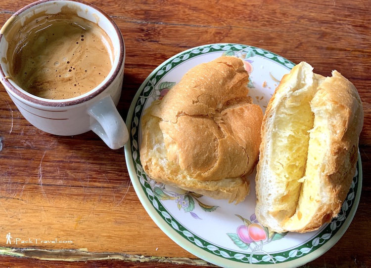 Hon Kee Cafe (汉记手打咖啡): Bun with Butter (奶油包)