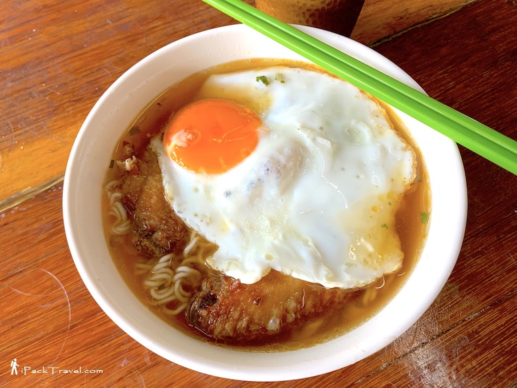 Hon Kee Cafe (汉记手打咖啡): Instant Noodle with Chicken Wings & Egg (鸡翼蛋公仔面)