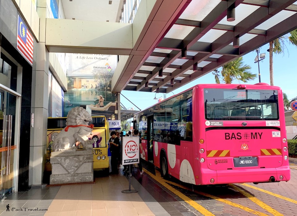 Johor Bahru Bus: Board J100 at main entrance of KSL City Mall