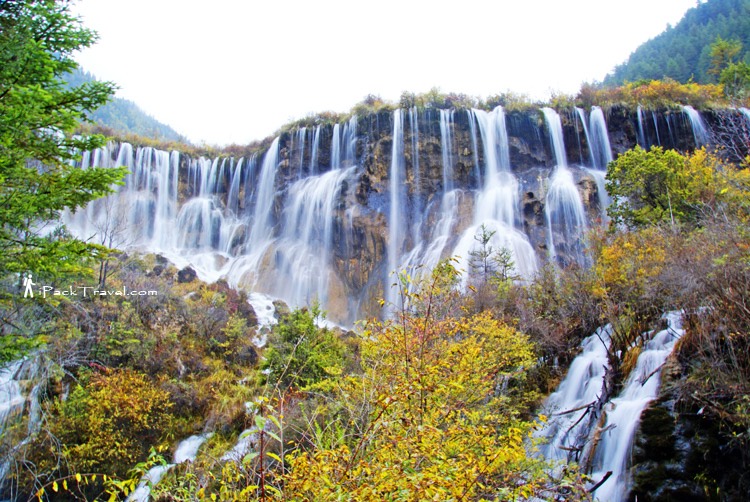 Jiuzhai Valley (九寨沟): Nuorilang Waterfall (诺日朗瀑布)