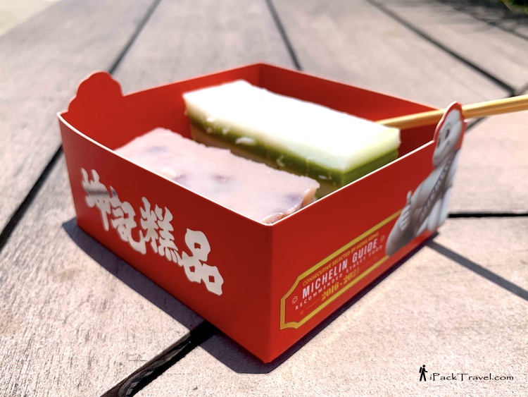 Kwan Kee Store (坤记糕点): Steamed Red Bean Cake and Steamed Pandan Cake