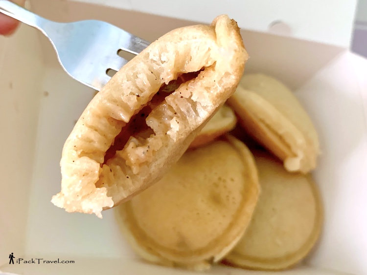 Munchi Pancakes: Mini Munchi with earl grey and Oreo cheese flavours