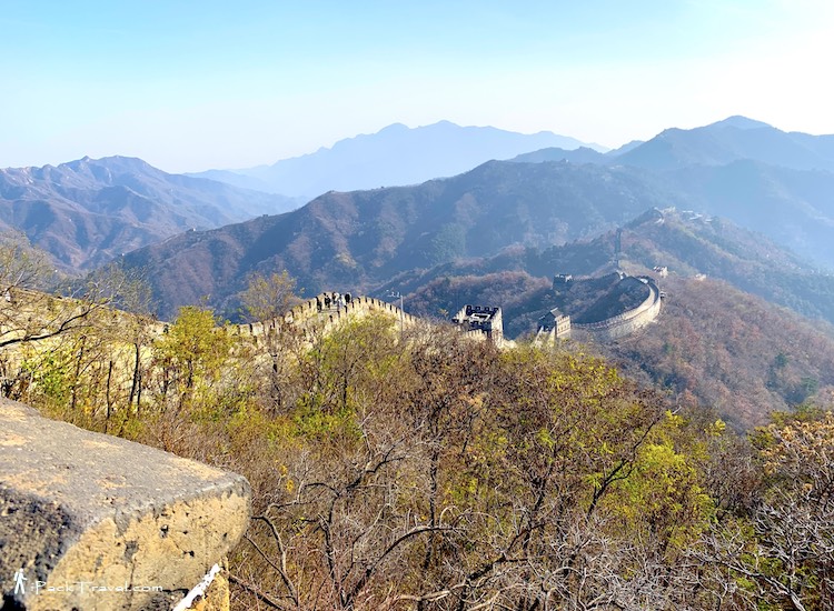 Mutianyu Great Wall (慕田峪长城): Wide view of middle segment