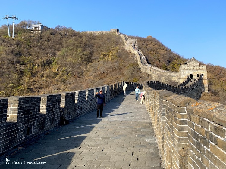 Mutianyu Great Wall (慕田峪长城): View of Towers 14 to 12.