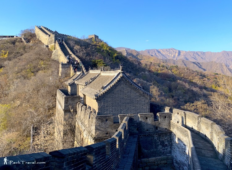 Mutianyu Great Wall (慕田峪长城): Magnificent size of Tower 4
