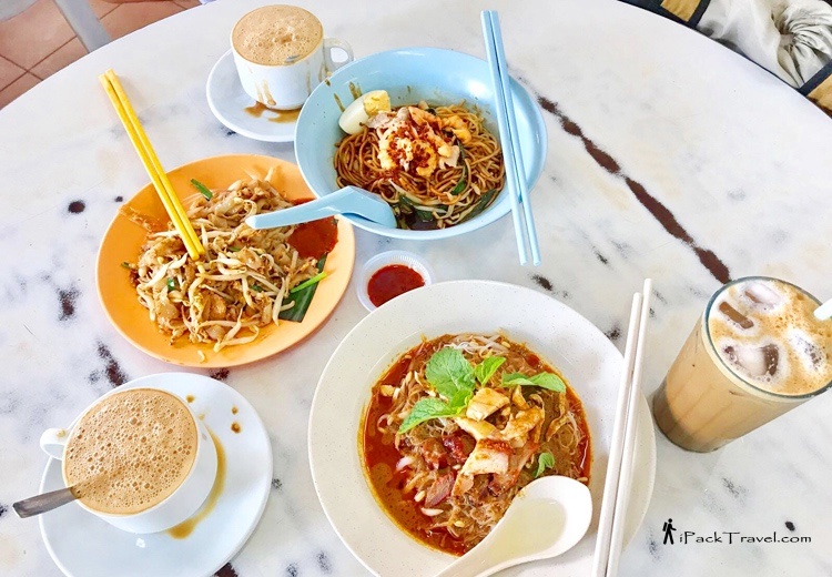 Nam Heong Coffee Shop (南香茶餐室): Noodles from stalls in Nam Heong