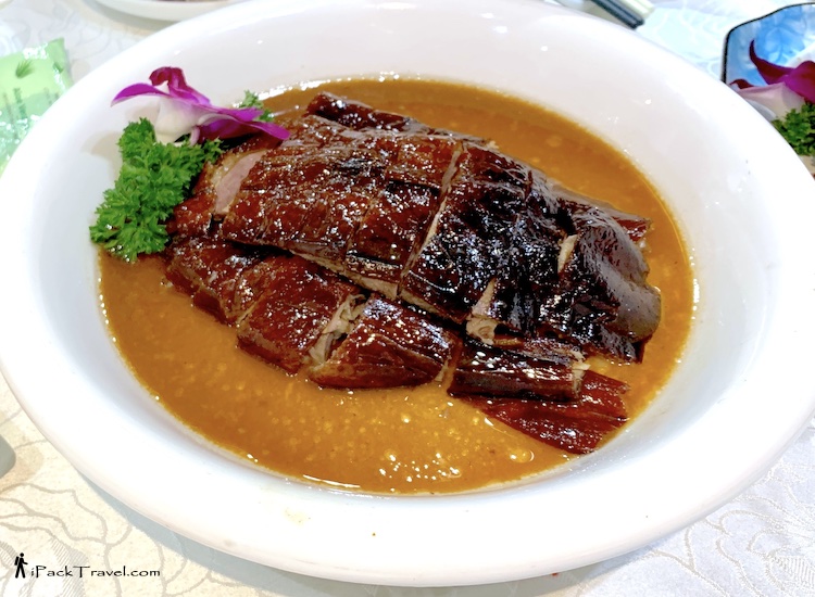 Sum Hong Cuisine (深鸿私房菜/熏鹅馆): Roasted Goose (荔枝柴熏烧鹅)