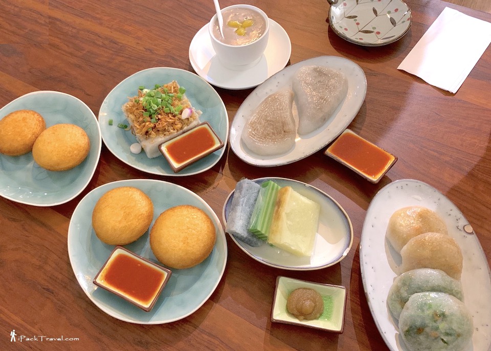 Ah Ma TeoChew Kuih (阿嬷潮州糕): Different kinds of kuehs
