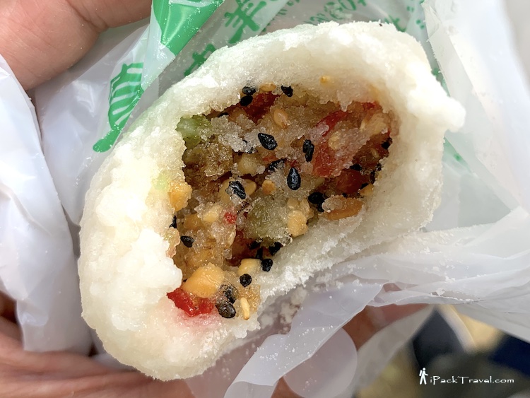 Baikui Laohao Restaurant (白魁老号饭庄): Aiwowo (艾窝窝)
