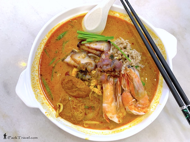 Empurau Kopitiam (忘不了.南洋咖啡店): Dry Curry Chicken Hor Fun (干咖喱鸡丝河粉)