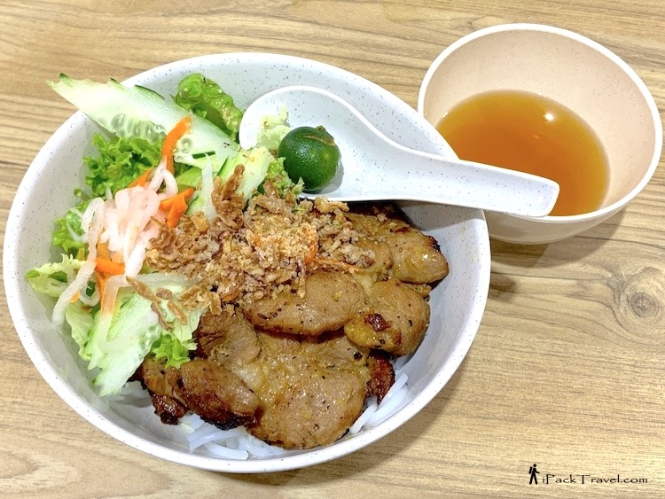 Petit Saigon: Grilled Pork with Cold Rice Noodle