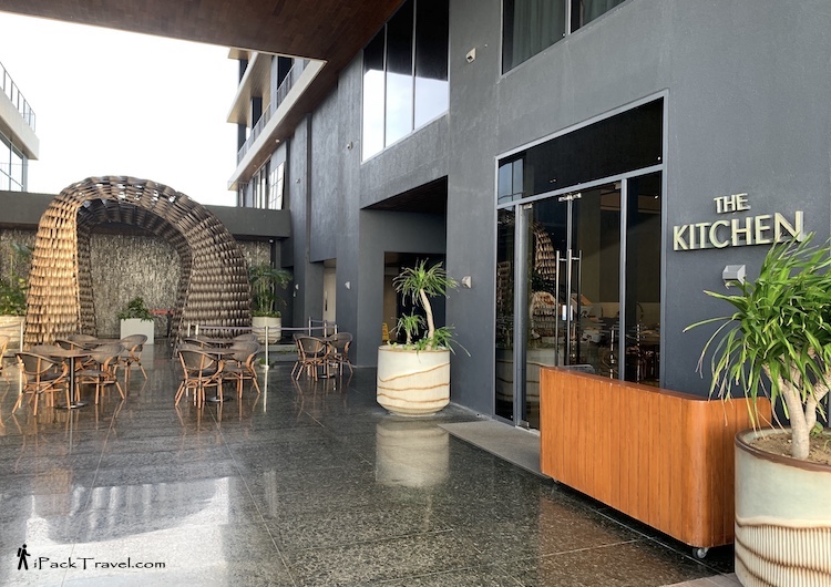 The Reef Island Resort: The Kitchen