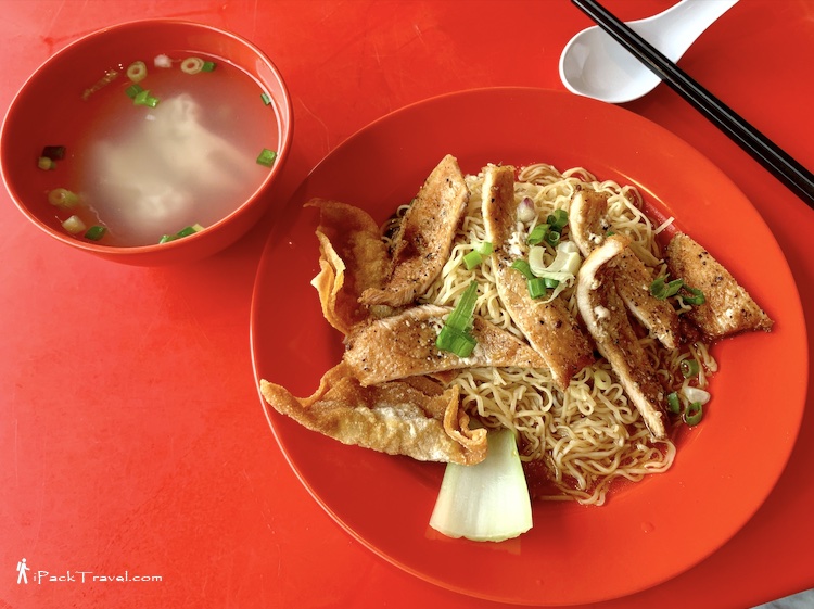 Tien Tien Wan Tan Mee (天天好面): Pork chop with mee