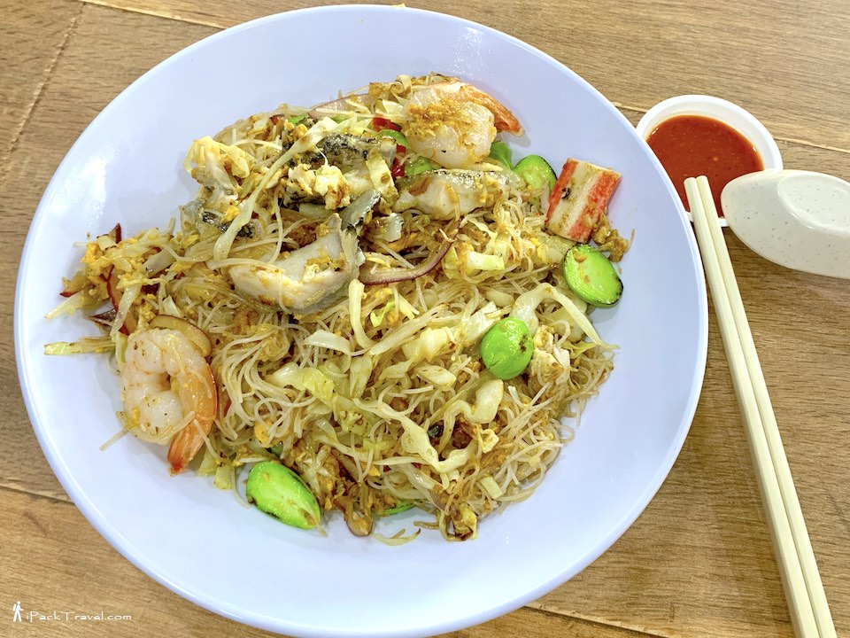 Wok of Home Town (锅乡煮炒): Stinky Bean Seafood Vermicelli (臭豆海鲜米粉)