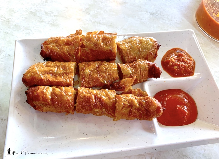 Grandma Ong (王奶奶面粉粿): 5-spice meat roll