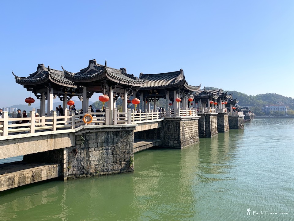 Guangji Bridge (广济桥): Close-up view of the western section