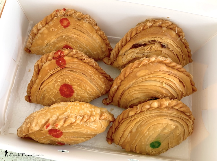 Heritage Tanglin Puff (东陵咖喱角): Otah Puffs & Yam Puffs