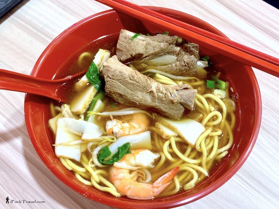 Ju Fu Herbal Bak Kut Teh (聚福药材肉骨茶): Pork Ribs Prawn Noodle (排骨虾面)