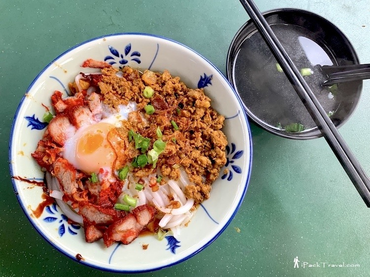 Kuching Lao Gai Mee (古晋老街面): Signature Grand-Aunt's Lao Shu Fen (招牌姨婆老鼠粉)