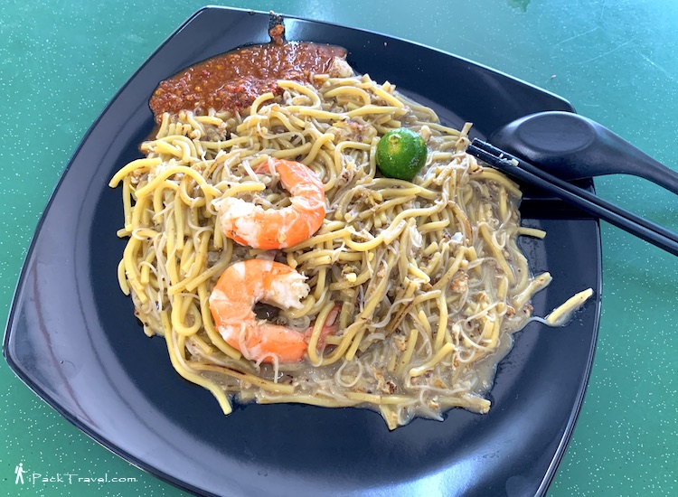 Shiok Hokkien Mee: Fried prawn noodle