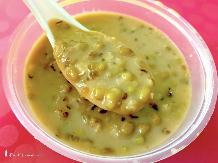 Zheng Xing Desserts (正兴甜品): Green bean & sago dessert (绿豆西米露)
