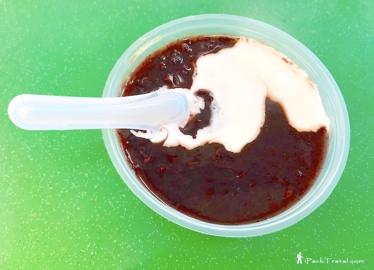 Zheng Xing Desserts (正兴甜品): Pulut hitam (黑糯米)