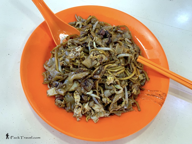 777 Fried Hokkien Prawn Mee (777炒福建虾面): Fried kway teow (炒粿条)