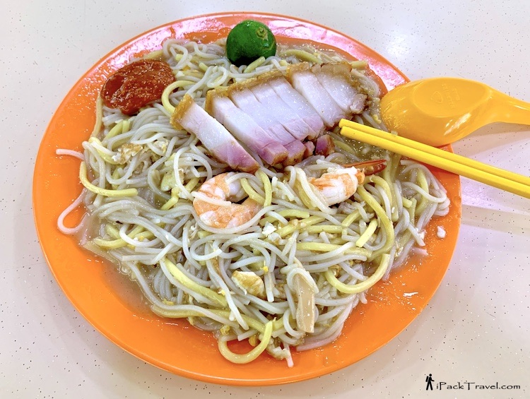 777 Fried Hokkien Prawn Mee (777炒福建虾面): Fried Hokkien Prawn Mee + Roasted Pork (炒福建虾面+烧肉)