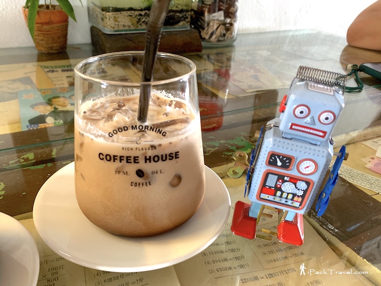 Cafe Jufei (聚啡馆): Mocha Latte