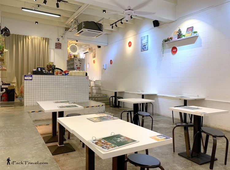 Lynns Food & Beverage (南洋厨房): Interior