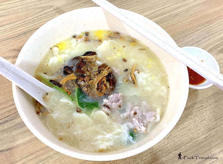 Nam Kee Pau (南记): Mee Hoon Kueh (面粉粿)