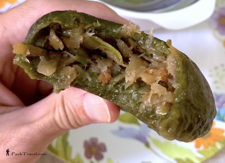 Nyonya Sister @ JB City Square: Mugwort kueh (草仔粿) and its filling