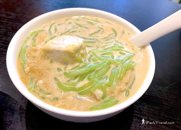 Penang Road Famous Teochew Chendul: Durian cendol