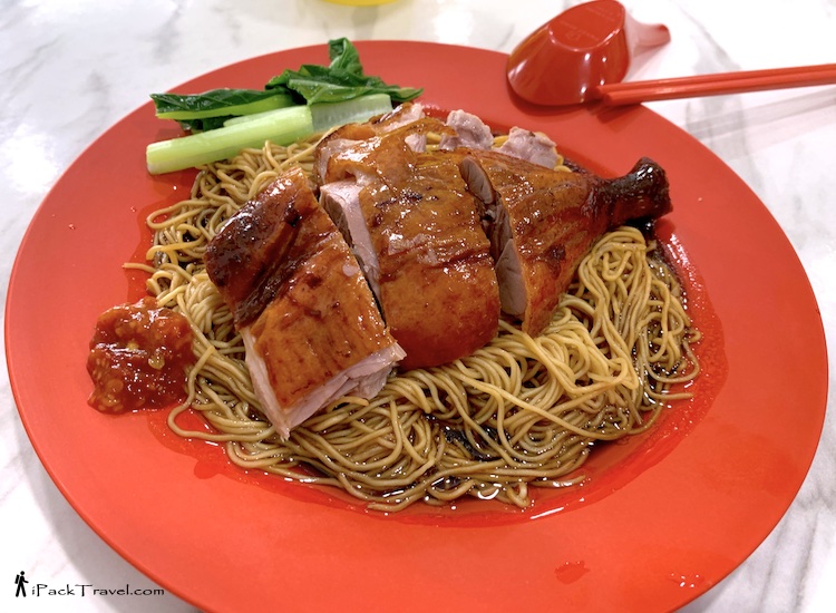 Restoran Ya Wang (鸭皇药材烧腊大王): Roasted Duck Drumstick Noodle (烤鸭腿面)
