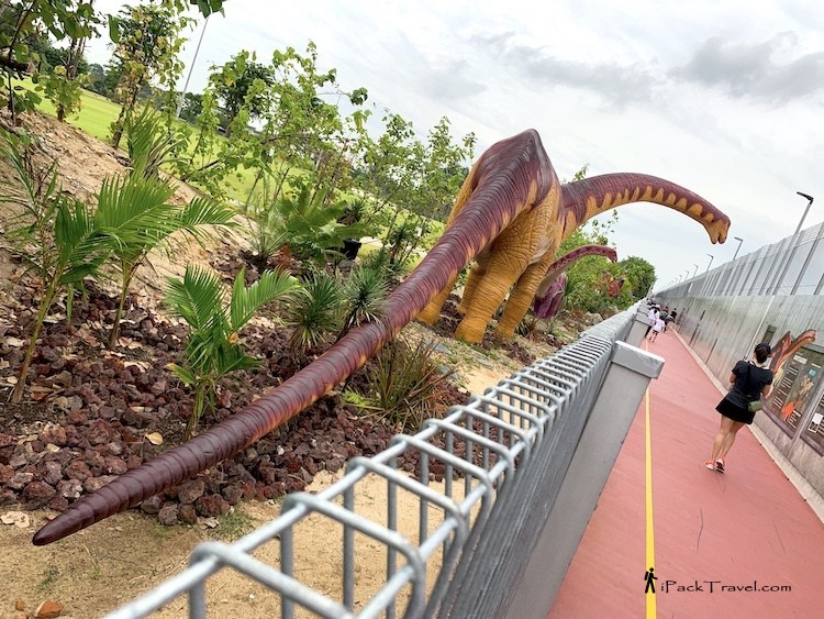 Changi Jurassic Mile: apatosaurus with long tail