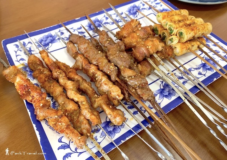 Dong Bei Cai Guan (东北菜馆): Meat Skewers (烤肉串)