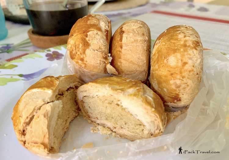 GN Food & Biscuits (满發传统手工糕饼店): Savoury mung bean biscuits