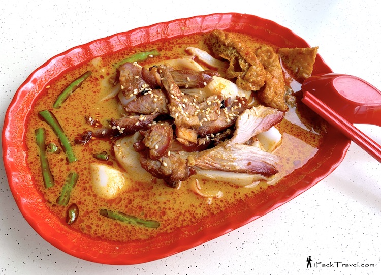 Ipoh Curry Noodle (怡保咖喱面): Ipoh Curry Char Siew Chee Cheong Fun (怡保咖喱叉烧猪肠粉)