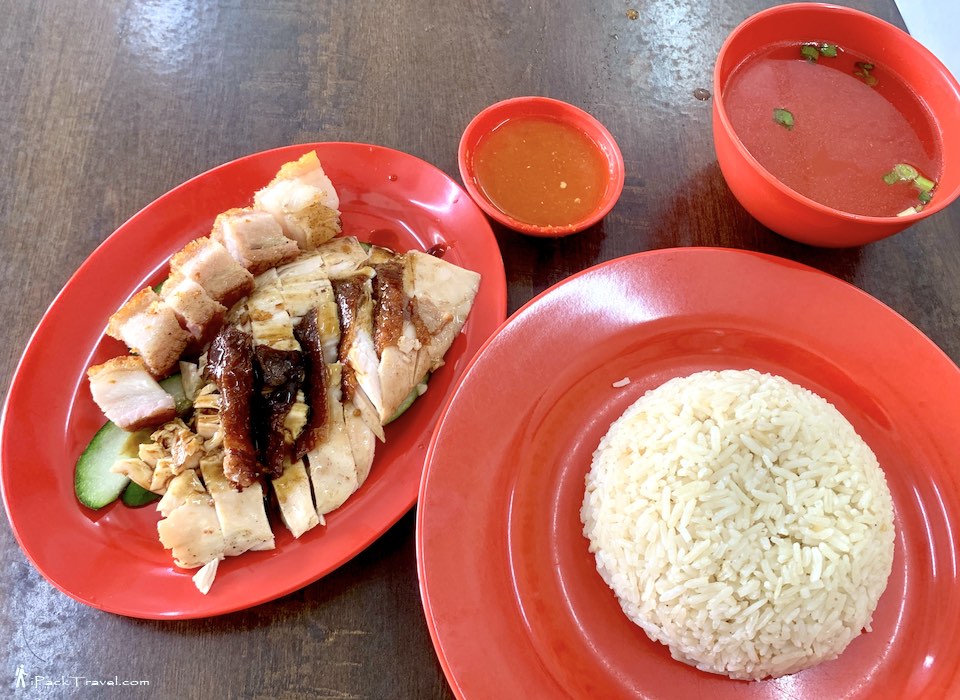 Heng Heng Hainanese Chicken Rice (兴兴烧腊海南鸡饭): Roasted chicken rice + roasted meat