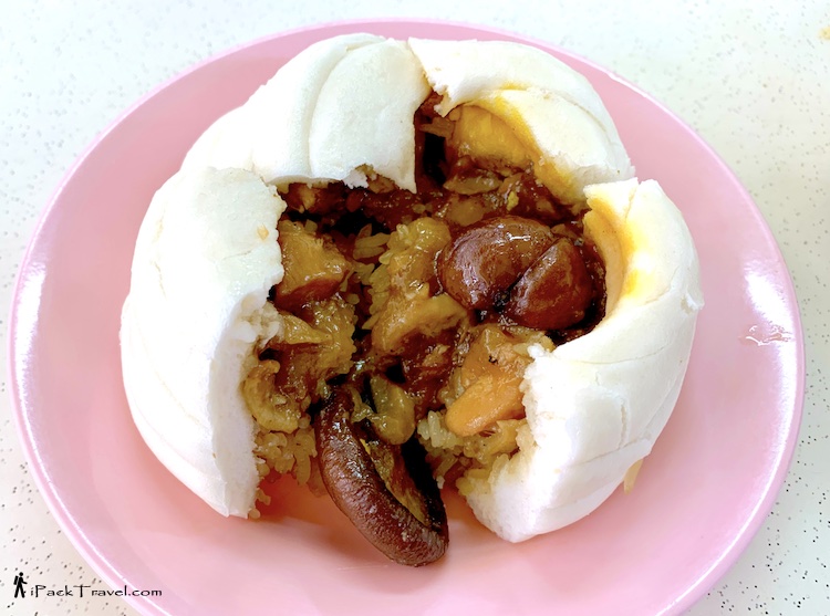 Lai Kee Pau (来记包点点心): Ji Guo Pau (鸡窝包)