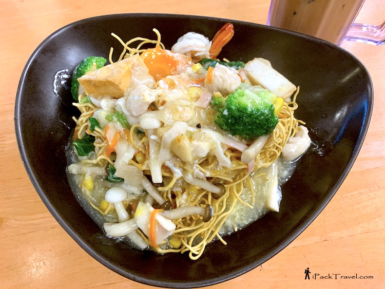 Laughing Canteen (啦枫食堂): Wat Tan Crispy Noodle with Prawns (滑蛋鲜虾生面)