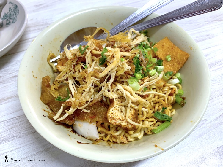 Okid Kopitiam (胡姬茶餐室): Mee Sedap Ayam Kering