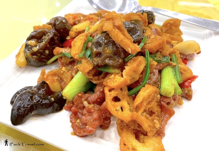 Swatow City (汕头城): U.S. Beef with Black Fungus & You Tiao (鬼马炒美国肥牛)