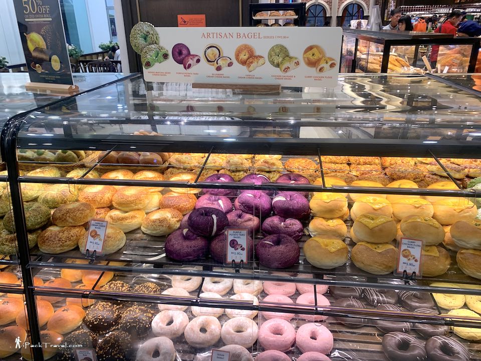 Verrona Hills Bread & Patisserie: Colourful artisan bagels